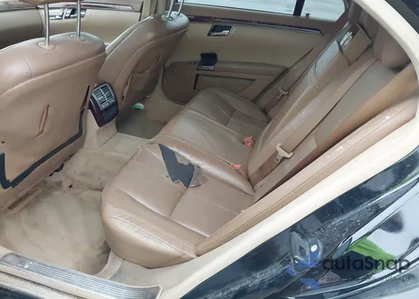 2007 Mercedes-Benz S 550 z USA, uszkodzony, nr VIN WDDNG71X97A042487